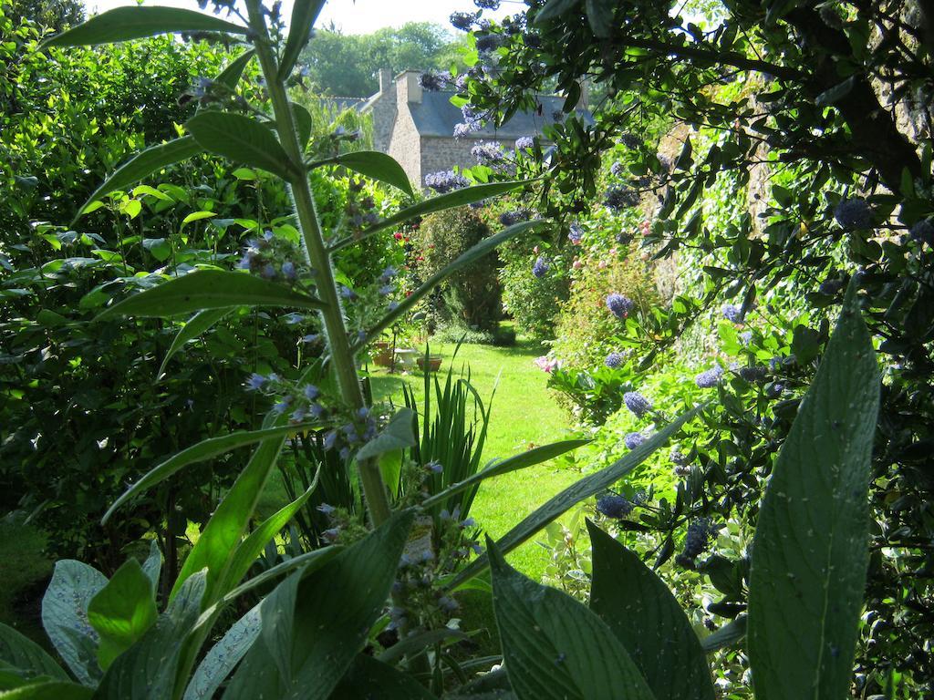 圣伊夫住宿加早餐旅馆 Pontrieux 外观 照片